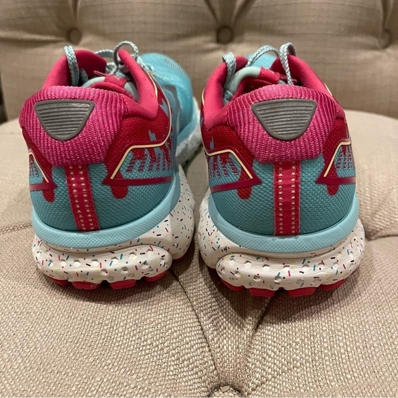Brooks Ghost 12 Zappos 20th Anniversary Running Shoes Womens Size 8.5 Blue Pink - Picture 4 of 11